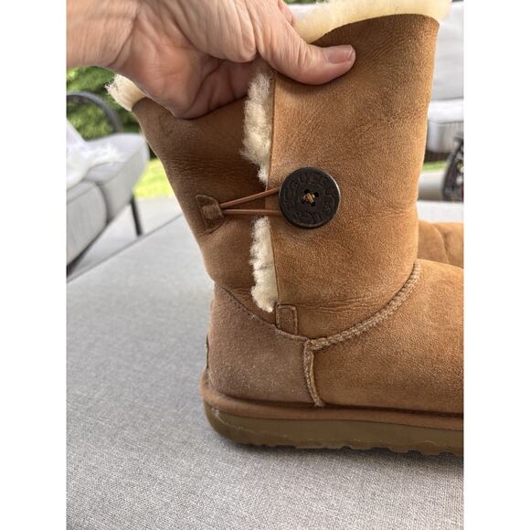 UGG Bailey Button II Women's Size 9 Shoes Brown Suede Comfort Shear Lined Boots - Picture 7 of 12